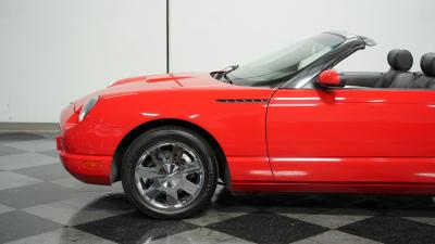 2002 Ford Thunderbird