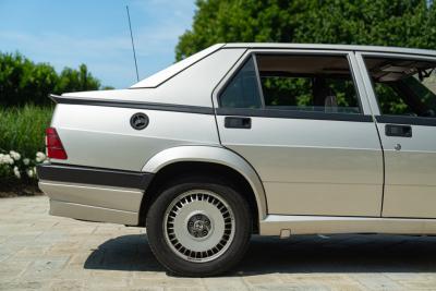 1989 Alfa Romeo 75 2.0