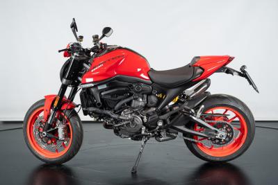 2022 Ducati MONSTER