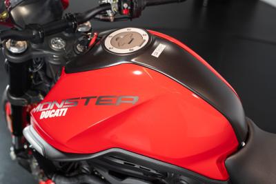 2022 Ducati MONSTER