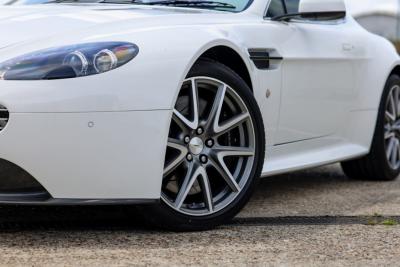 2012 Aston Martin Vantage