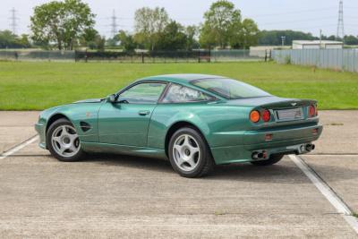 2000 Aston Martin Vantage