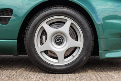 2000 Aston Martin Vantage