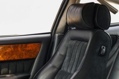 2000 Aston Martin Vantage