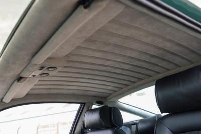 2000 Aston Martin Vantage