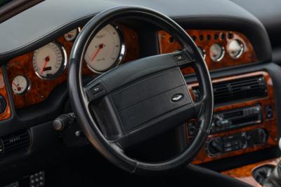 2000 Aston Martin Vantage