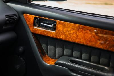 2000 Aston Martin Vantage