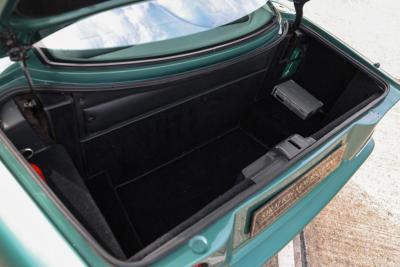 2000 Aston Martin Vantage