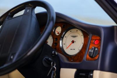 2000 Aston Martin Vantage
