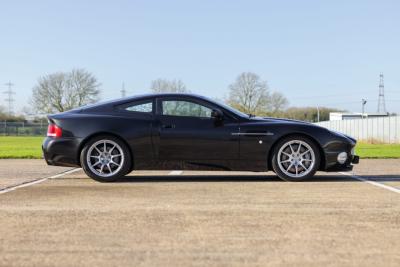 2005 Aston Martin Vanquish