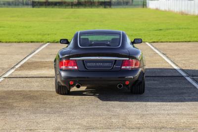 2005 Aston Martin Vanquish