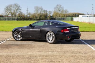 2005 Aston Martin Vanquish