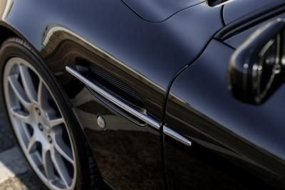 2005 Aston Martin Vanquish