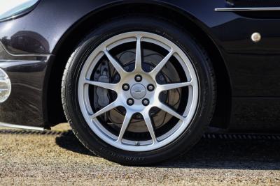 2005 Aston Martin Vanquish