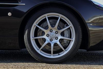 2005 Aston Martin Vanquish