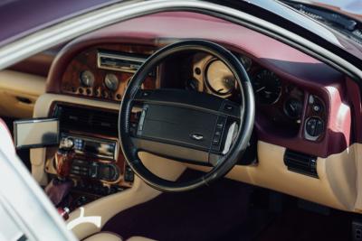 1997 Aston Martin V8