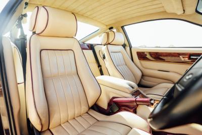 1997 Aston Martin V8