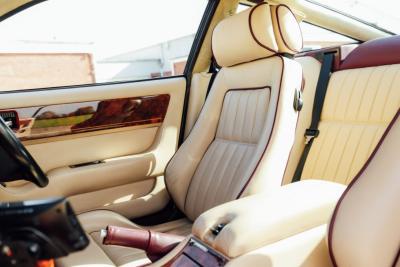 1997 Aston Martin V8