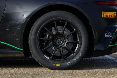 2021 Aston Martin Vantage