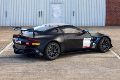 2022 Aston Martin Vantage