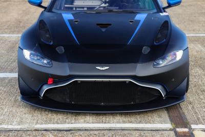 2022 Aston Martin Vantage