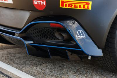 2022 Aston Martin Vantage