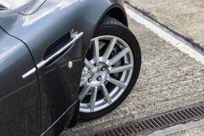 2006 Aston Martin Vanquish