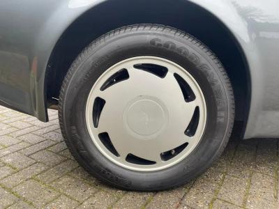 1986 Aston Martin Vantage