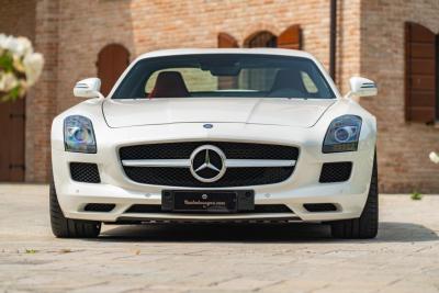 2010 Mercedes - Benz SLS AMG