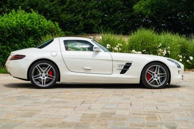 2010 Mercedes - Benz SLS AMG