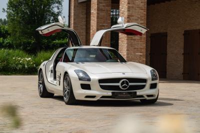 2010 Mercedes - Benz SLS AMG