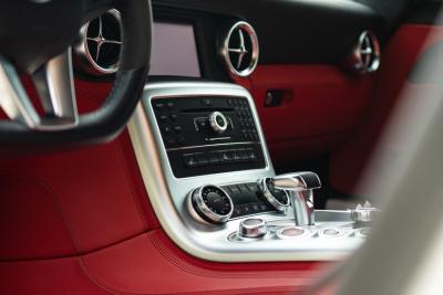 2010 Mercedes - Benz SLS AMG