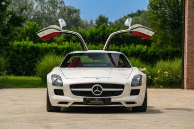 2010 Mercedes - Benz SLS AMG