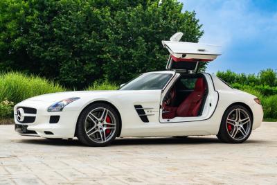 2010 Mercedes - Benz SLS AMG