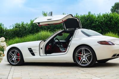 2010 Mercedes - Benz SLS AMG
