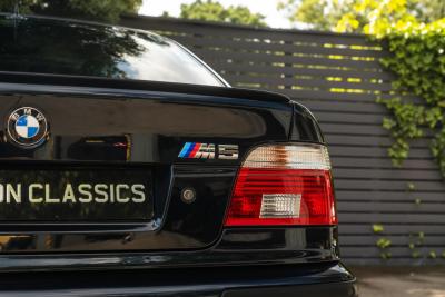 2000 BMW M5 (E39) SALOON