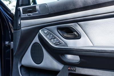 2000 BMW M5 (E39) SALOON