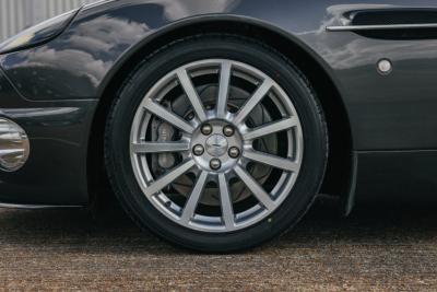 2004 Aston Martin Vanquish