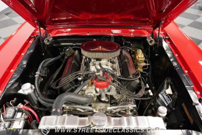 1966 Ford Mustang 2+2 Fastback Restomod