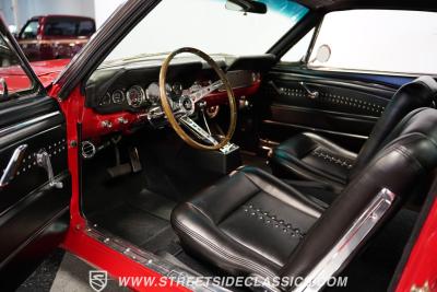 1966 Ford Mustang 2+2 Fastback Restomod
