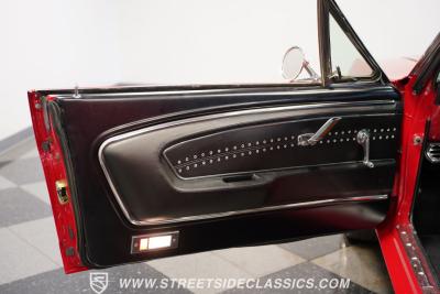 1966 Ford Mustang 2+2 Fastback Restomod