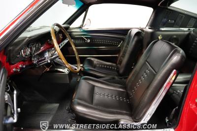 1966 Ford Mustang 2+2 Fastback Restomod