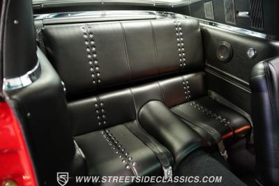 1966 Ford Mustang 2+2 Fastback Restomod