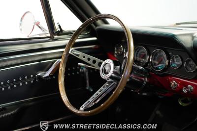 1966 Ford Mustang 2+2 Fastback Restomod