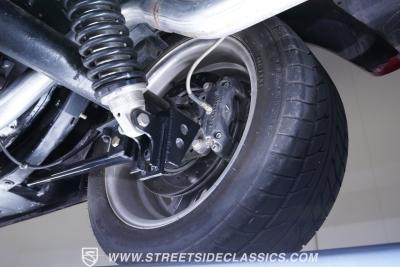 1966 Ford Mustang 2+2 Fastback Restomod