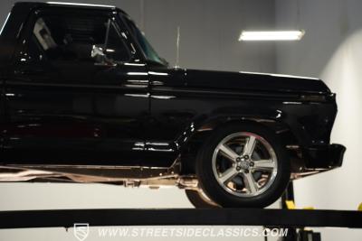 1975 Ford F-100 Restomod