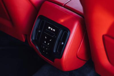 2023 Aston Martin DBX