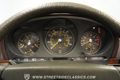 1982 Mercedes - Benz 380SL 107