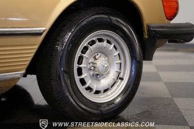 1982 Mercedes - Benz 380SL 107