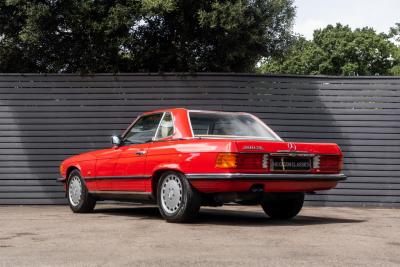 1989 Mercedes - Benz 300SL (R107)